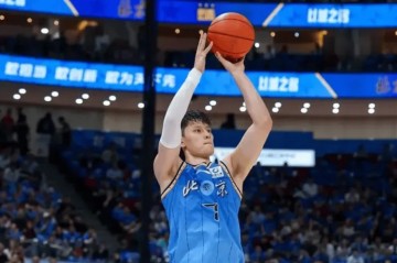 五大联赛-男篮官宣曾凡博、贺希宁与王浩然增补短训营，都是即战力球员！|季后赛|国家队|广东男篮|广东宏远|北京首钢_新浪体育_新浪新闻